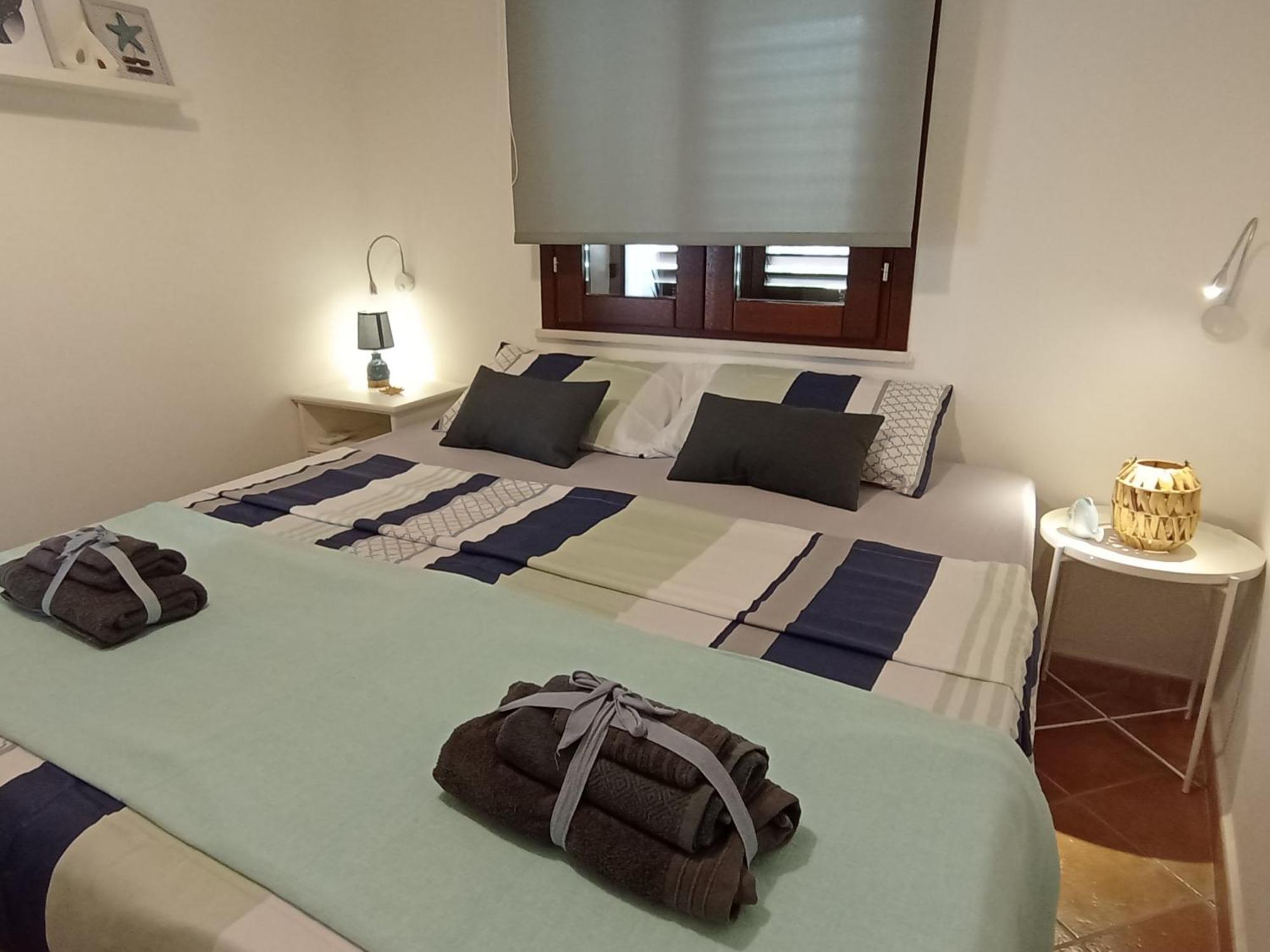 Casa Alba Apartment SantʼAntìoco Стая снимка